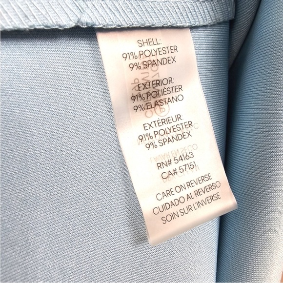 Elegant Blue Sleeveless Dress - Picture 2 of 10